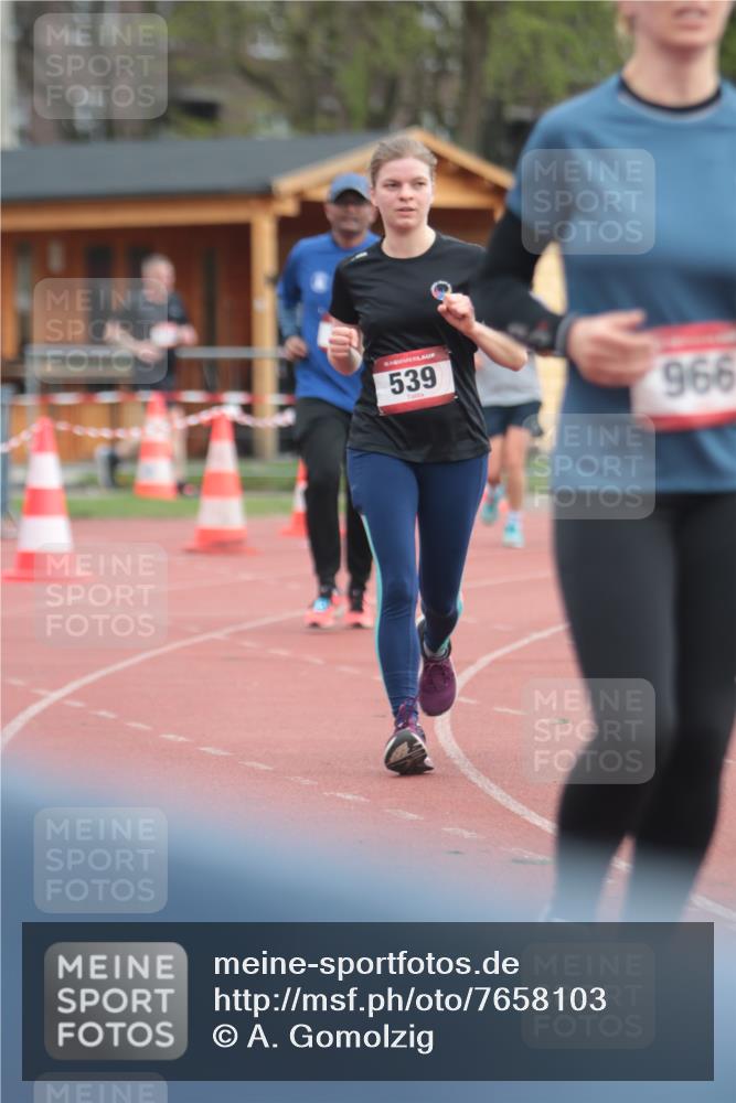 13.04.2025 - Hammer Lauf A. Gomolzig http://msf.ph/oto/7658103 13.04.2025 10:17:16 Ziel 211, 270, 539, 551, 632, 726, 753, 966, 1288, 1970 meine-sportfotos.de