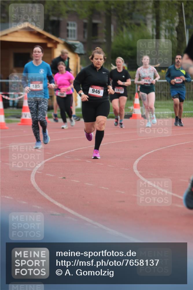 13.04.2025 - Hammer Lauf A. Gomolzig http://msf.ph/oto/7658137 13.04.2025 10:17:27 Ziel 185, 715, 760, 946, 1933, 1936 meine-sportfotos.de