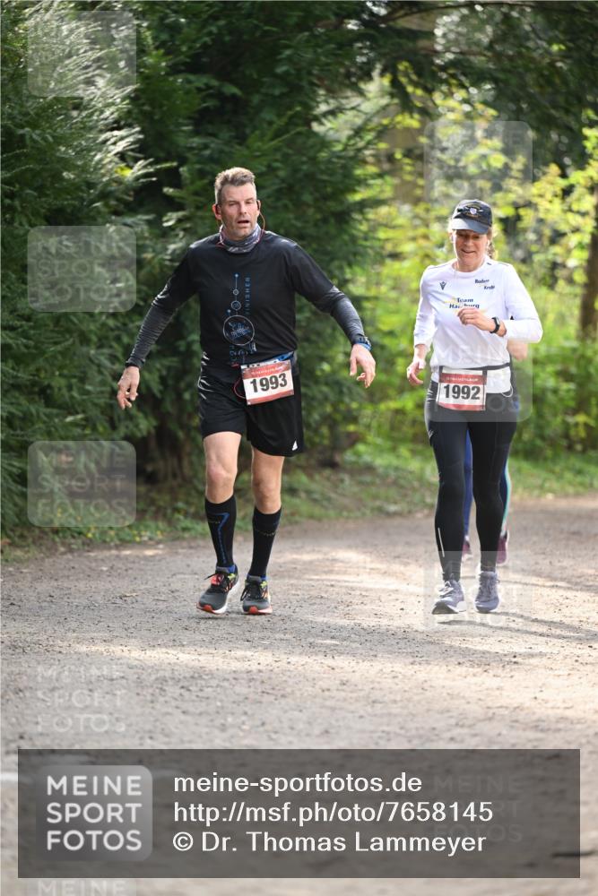 13.04.2025 - Hammer Lauf Dr. Thomas Lammeyer http://msf.ph/oto/7658145 13.04.2025 10:45:26 Laufen 1993, 1992 meine-sportfotos.de