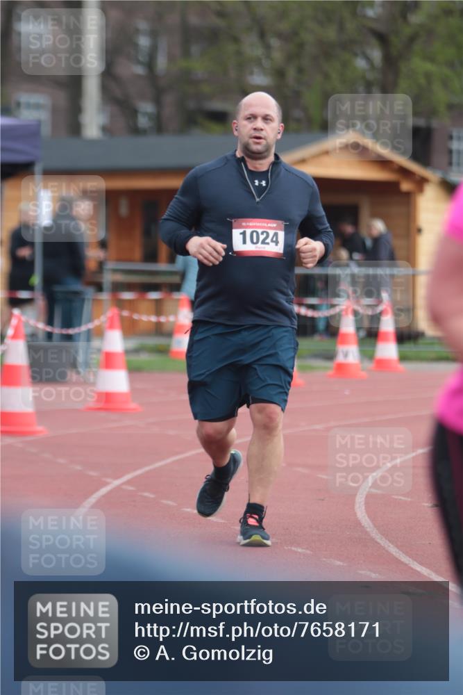 13.04.2025 - Hammer Lauf A. Gomolzig http://msf.ph/oto/7658171 13.04.2025 10:17:38 Ziel 589, 896, 1024 meine-sportfotos.de