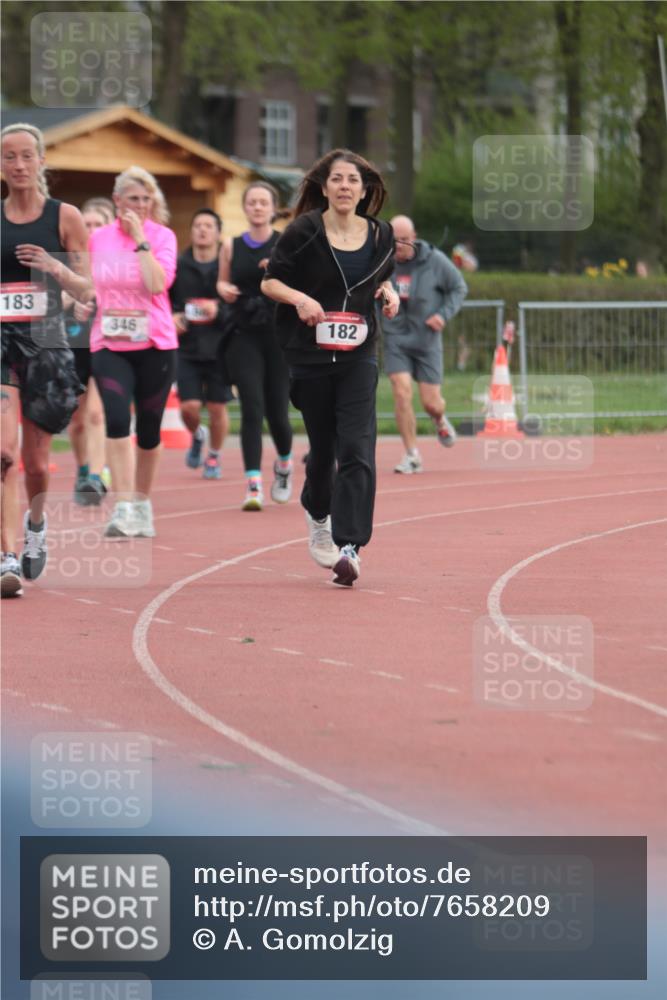 13.04.2025 - Hammer Lauf A. Gomolzig http://msf.ph/oto/7658209 13.04.2025 10:17:58 Ziel 182, 183, 346, 561, 562, 580, 666 meine-sportfotos.de
