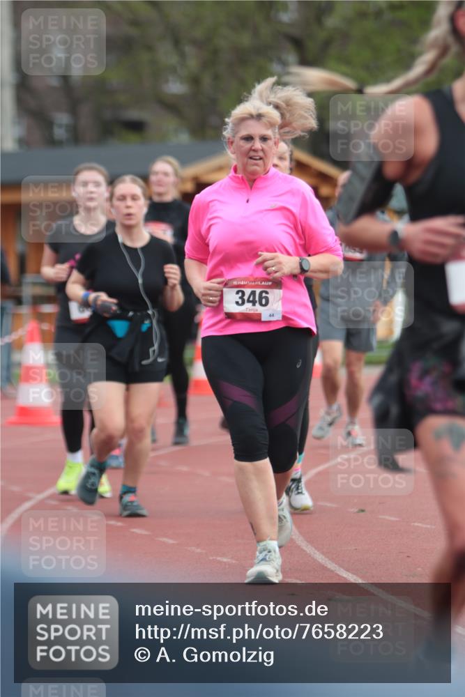 13.04.2025 - Hammer Lauf A. Gomolzig http://msf.ph/oto/7658223 13.04.2025 10:18:02 Ziel 182, 183, 346, 561, 562, 580, 666, 856, 895, 1053, 1054 meine-sportfotos.de