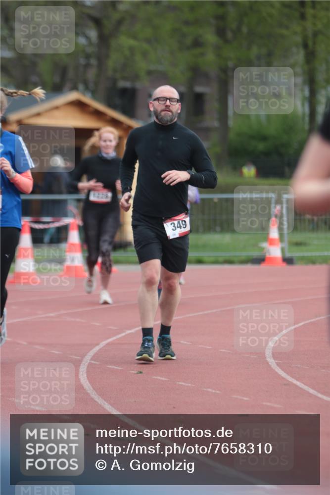 13.04.2025 - Hammer Lauf A. Gomolzig http://msf.ph/oto/7658310 13.04.2025 10:18:28 Ziel 345, 349, 717, 1228, 1231 meine-sportfotos.de
