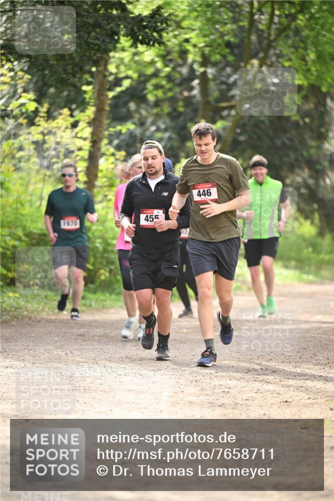 13.04.2025 - Hammer Lauf Dr. Thomas Lammeyer http://msf.ph/oto/7658711 13.04.2025 10:49:01 Laufen 455, 446 meine-sportfotos.de