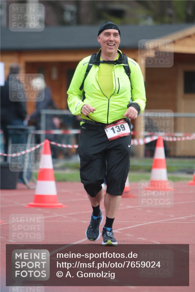 13.04.2025 - Hammer Lauf A. Gomolzig http://msf.ph/oto/7659024 13.04.2025 10:19:21 Ziel 139, 264, 569 meine-sportfotos.de