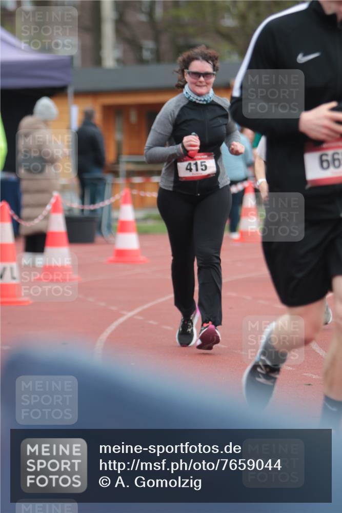 13.04.2025 - Hammer Lauf A. Gomolzig http://msf.ph/oto/7659044 13.04.2025 10:19:40 Ziel 268, 415, 664, 665 meine-sportfotos.de