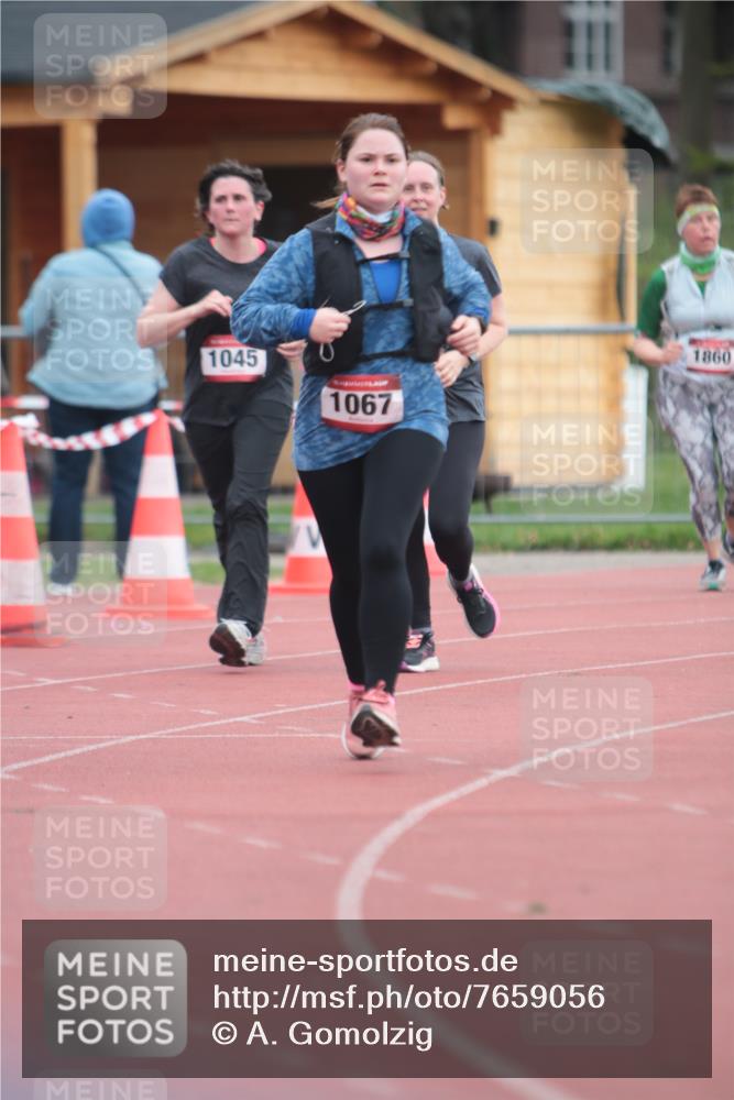 13.04.2025 - Hammer Lauf A. Gomolzig http://msf.ph/oto/7659056 13.04.2025 10:19:48 Ziel 652, 1045, 1067 meine-sportfotos.de