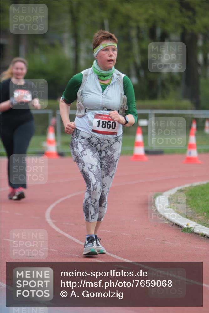13.04.2025 - Hammer Lauf A. Gomolzig http://msf.ph/oto/7659068 13.04.2025 10:19:58 Ziel 321, 868, 1860 meine-sportfotos.de
