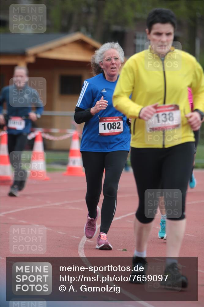 13.04.2025 - Hammer Lauf A. Gomolzig http://msf.ph/oto/7659097 13.04.2025 10:20:16 Ziel 138, 204, 1082, 1910 meine-sportfotos.de