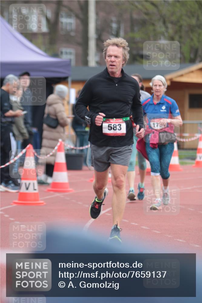 13.04.2025 - Hammer Lauf A. Gomolzig http://msf.ph/oto/7659137 13.04.2025 10:20:33 Ziel 347, 351, 583, 1142, 1269, 1270, 1734, 1767 meine-sportfotos.de