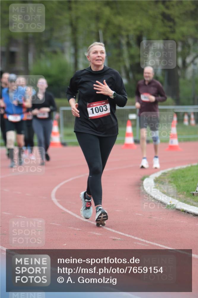 13.04.2025 - Hammer Lauf A. Gomolzig http://msf.ph/oto/7659154 13.04.2025 10:20:46 Ziel 1003, 1803 meine-sportfotos.de
