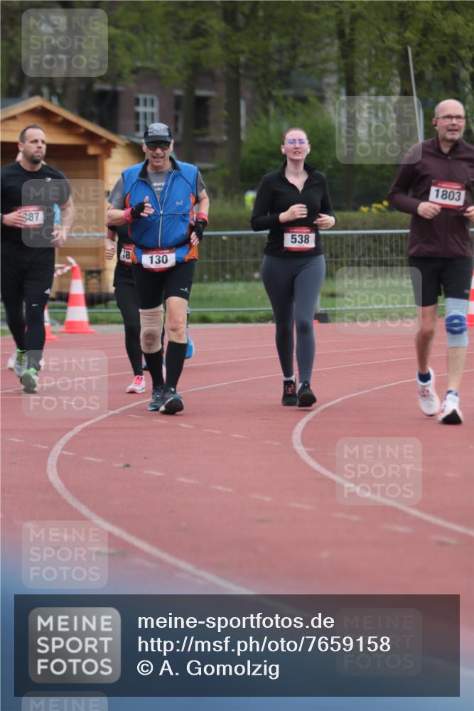 13.04.2025 - Hammer Lauf A. Gomolzig http://msf.ph/oto/7659158 13.04.2025 10:20:49 Ziel 130, 731, 733, 1003, 1803, 1887, 1889 meine-sportfotos.de