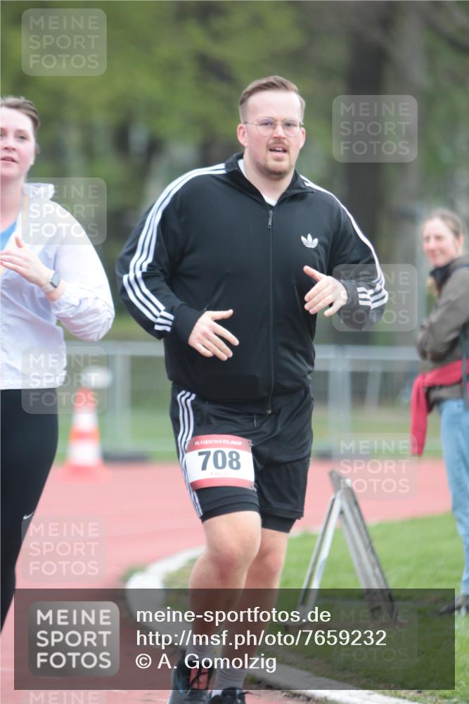 13.04.2025 - Hammer Lauf A. Gomolzig http://msf.ph/oto/7659232 13.04.2025 10:21:36 Ziel 137, 706, 708, 871 meine-sportfotos.de