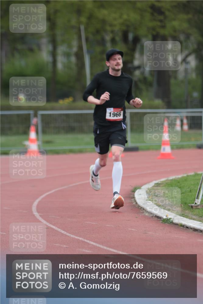 13.04.2025 - Hammer Lauf A. Gomolzig http://msf.ph/oto/7659569 13.04.2025 10:26:07 Ziel 1966 meine-sportfotos.de