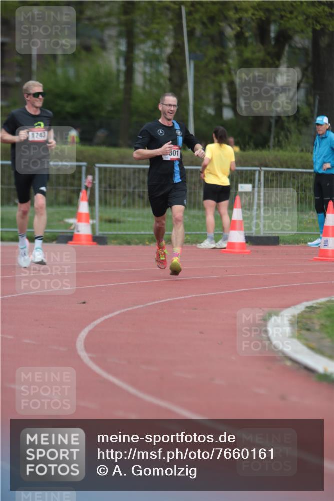 13.04.2025 - Hammer Lauf A. Gomolzig http://msf.ph/oto/7660161 13.04.2025 10:34:31 Ziel 330, 383, 1743, 1801 meine-sportfotos.de