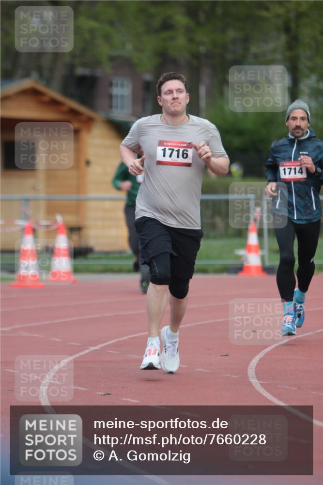 13.04.2025 - Hammer Lauf A. Gomolzig http://msf.ph/oto/7660228 13.04.2025 10:35:14 Ziel 430, 509, 1714, 1716 meine-sportfotos.de