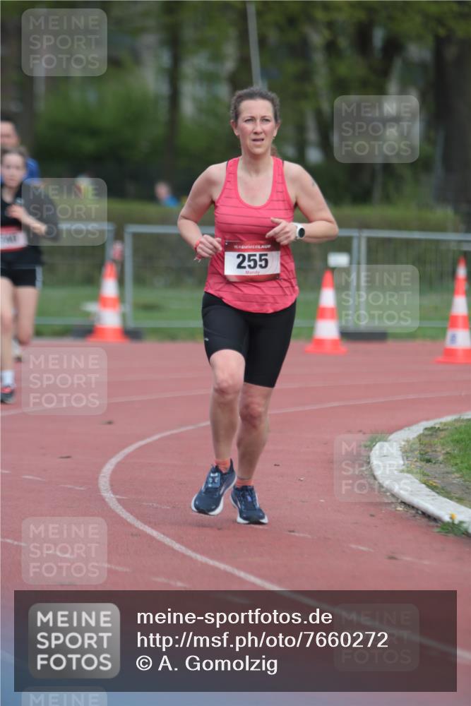 13.04.2025 - Hammer Lauf A. Gomolzig http://msf.ph/oto/7660272 13.04.2025 10:35:36 Ziel 255, 328, 740, 1143, 1944, 1949 meine-sportfotos.de
