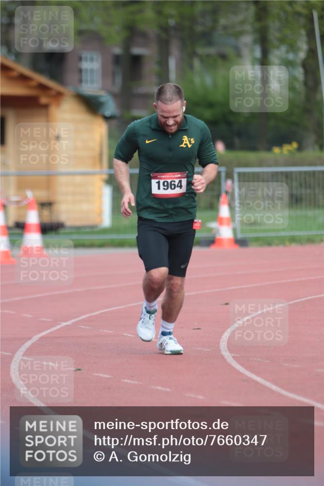 13.04.2025 - Hammer Lauf A. Gomolzig http://msf.ph/oto/7660347 13.04.2025 10:36:35 Ziel 314, 742, 1279, 1964 meine-sportfotos.de