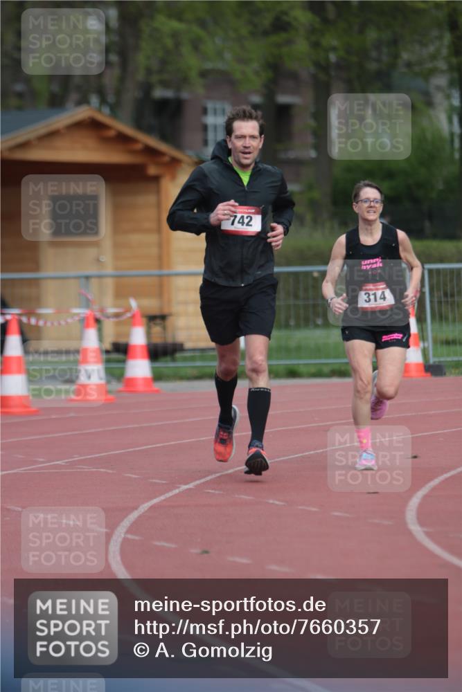 13.04.2025 - Hammer Lauf A. Gomolzig http://msf.ph/oto/7660357 13.04.2025 10:36:41 Ziel 314, 742 meine-sportfotos.de