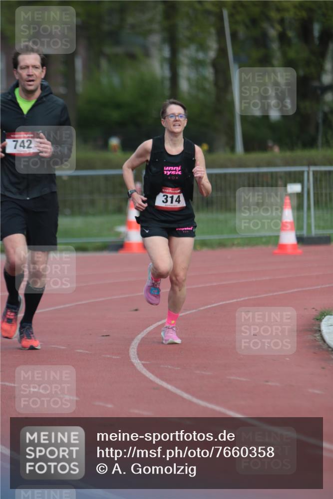 13.04.2025 - Hammer Lauf A. Gomolzig http://msf.ph/oto/7660358 13.04.2025 10:36:42 Ziel 314, 742 meine-sportfotos.de