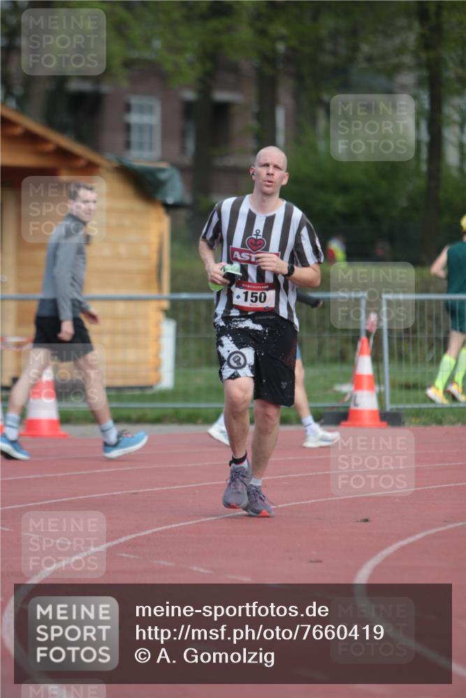 13.04.2025 - Hammer Lauf A. Gomolzig http://msf.ph/oto/7660419 13.04.2025 10:37:26 Ziel 150 meine-sportfotos.de