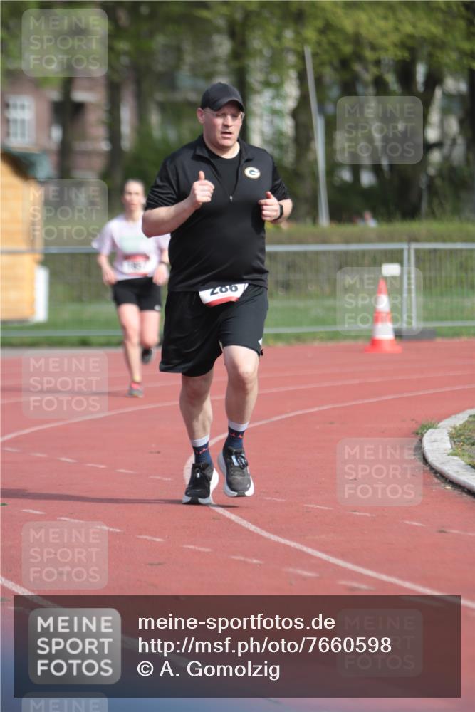 13.04.2025 - Hammer Lauf A. Gomolzig http://msf.ph/oto/7660598 13.04.2025 10:38:53 Ziel 286, 1134, 1857 meine-sportfotos.de
