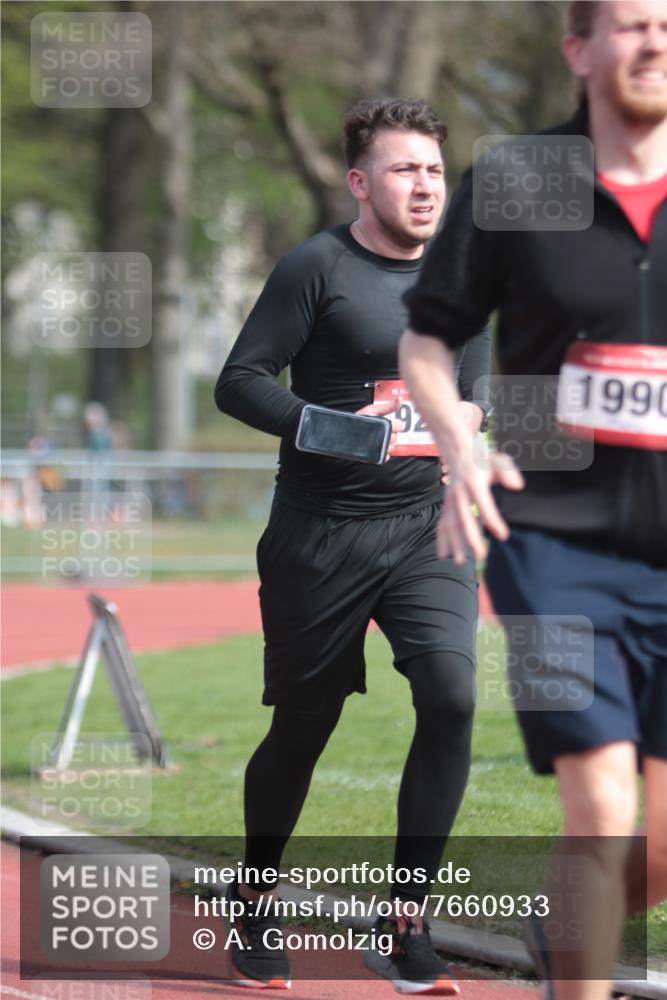13.04.2025 - Hammer Lauf A. Gomolzig http://msf.ph/oto/7660933 13.04.2025 10:42:25 Ziel 269, 525, 526, 550, 772, 926, 1990 meine-sportfotos.de