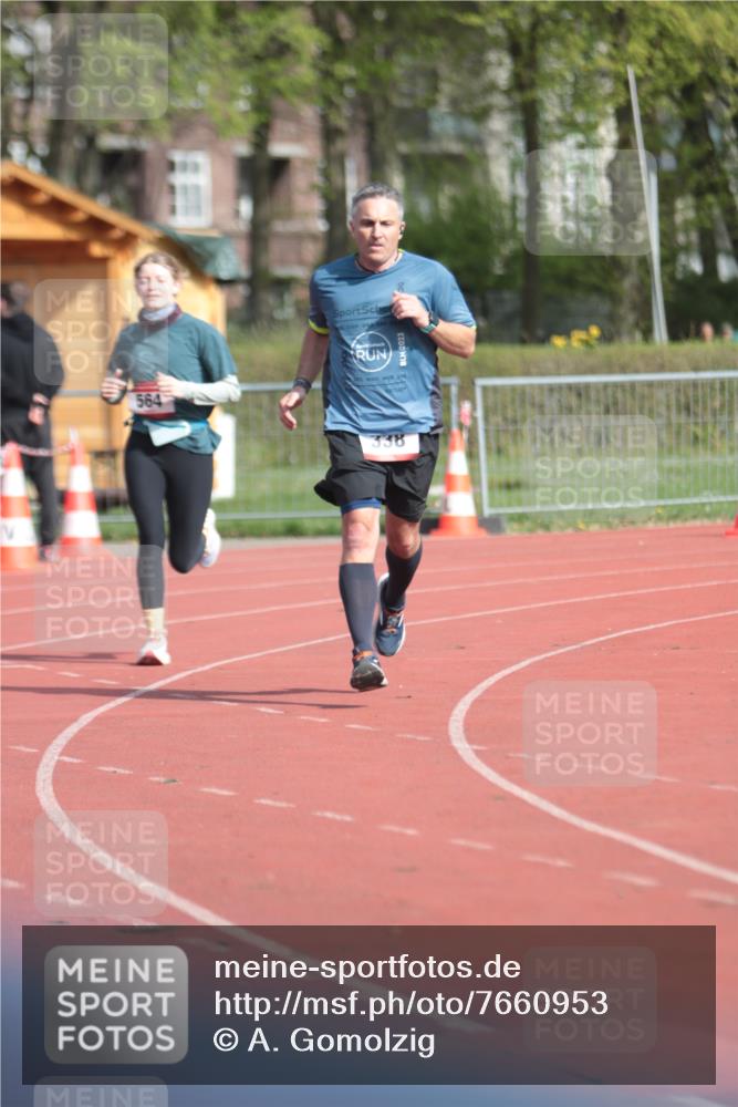 13.04.2025 - Hammer Lauf A. Gomolzig http://msf.ph/oto/7660953 13.04.2025 10:43:01 Ziel 288, 338, 564 meine-sportfotos.de