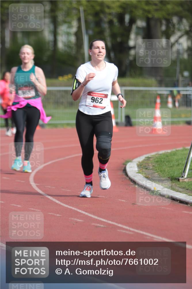 13.04.2025 - Hammer Lauf A. Gomolzig http://msf.ph/oto/7661002 13.04.2025 10:43:33 Ziel 146, 460, 544, 962, 965, 994, 1588 meine-sportfotos.de