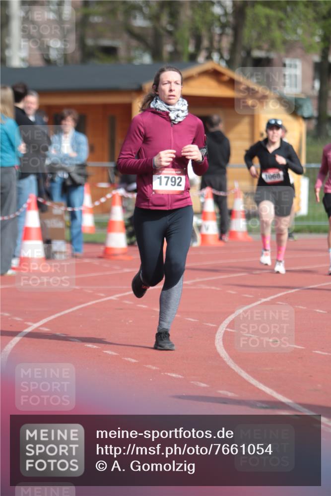 13.04.2025 - Hammer Lauf A. Gomolzig http://msf.ph/oto/7661054 13.04.2025 10:43:59 Ziel 157, 743, 1063, 1068, 1183, 1323, 1342, 1792 meine-sportfotos.de