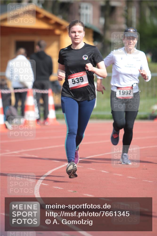 13.04.2025 - Hammer Lauf A. Gomolzig http://msf.ph/oto/7661345 13.04.2025 10:47:07 Ziel 149, 539, 1992, 1993 meine-sportfotos.de