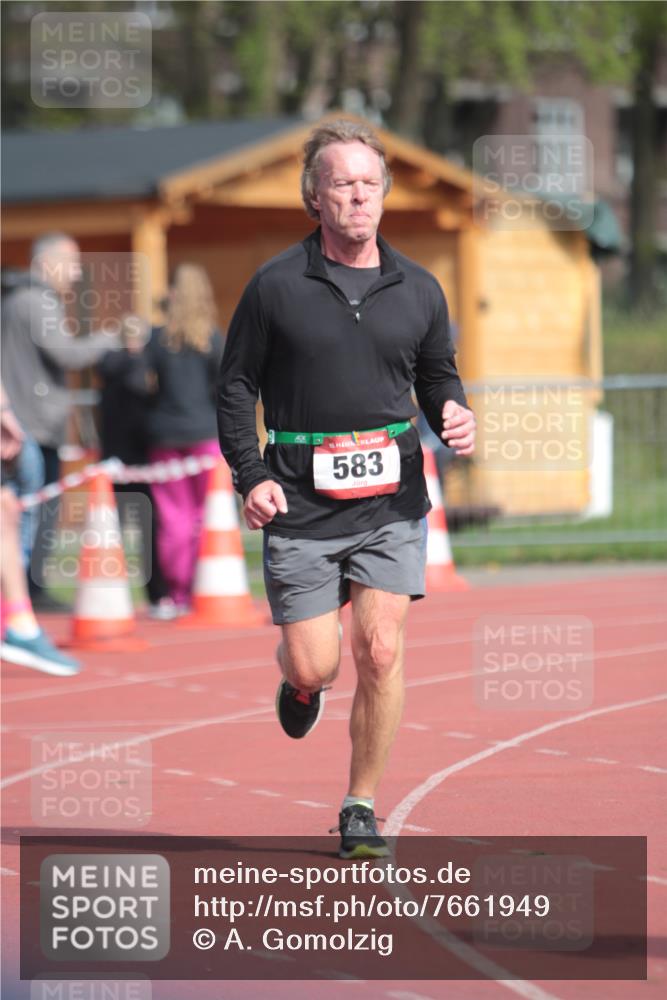 13.04.2025 - Hammer Lauf A. Gomolzig http://msf.ph/oto/7661949 13.04.2025 10:53:44 Ziel 569, 583 meine-sportfotos.de