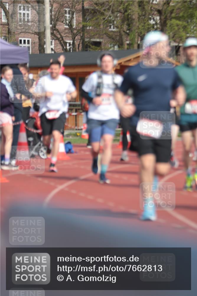 13.04.2025 - Hammer Lauf A. Gomolzig http://msf.ph/oto/7662813 13.04.2025 11:05:47 Ziel 19, 167, 191, 244, 442, 548, 662, 762, 817, 818, 1103, 1208, 1376, 1939, 1945 meine-sportfotos.de