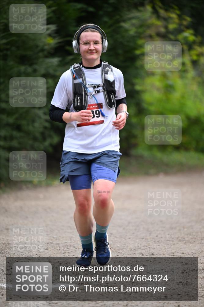 13.04.2025 - Hammer Lauf Dr. Thomas Lammeyer http://msf.ph/oto/7664324 13.04.2025 11:34:07 Laufen 39 meine-sportfotos.de