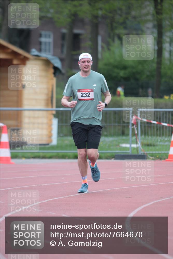 13.04.2025 - Hammer Lauf A. Gomolzig http://msf.ph/oto/7664670 13.04.2025 11:59:21 Ziel 232 meine-sportfotos.de