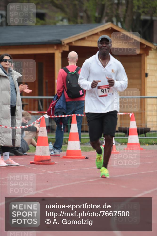 13.04.2025 - Hammer Lauf A. Gomolzig http://msf.ph/oto/7667500 13.04.2025 13:02:27 Ziel 917 meine-sportfotos.de