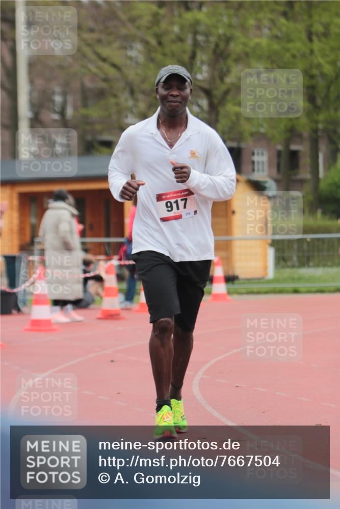 13.04.2025 - Hammer Lauf A. Gomolzig http://msf.ph/oto/7667504 13.04.2025 13:02:33 Ziel 917 meine-sportfotos.de