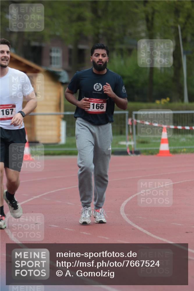 13.04.2025 - Hammer Lauf A. Gomolzig http://msf.ph/oto/7667524 13.04.2025 13:03:13 Ziel 1166, 1167 meine-sportfotos.de
