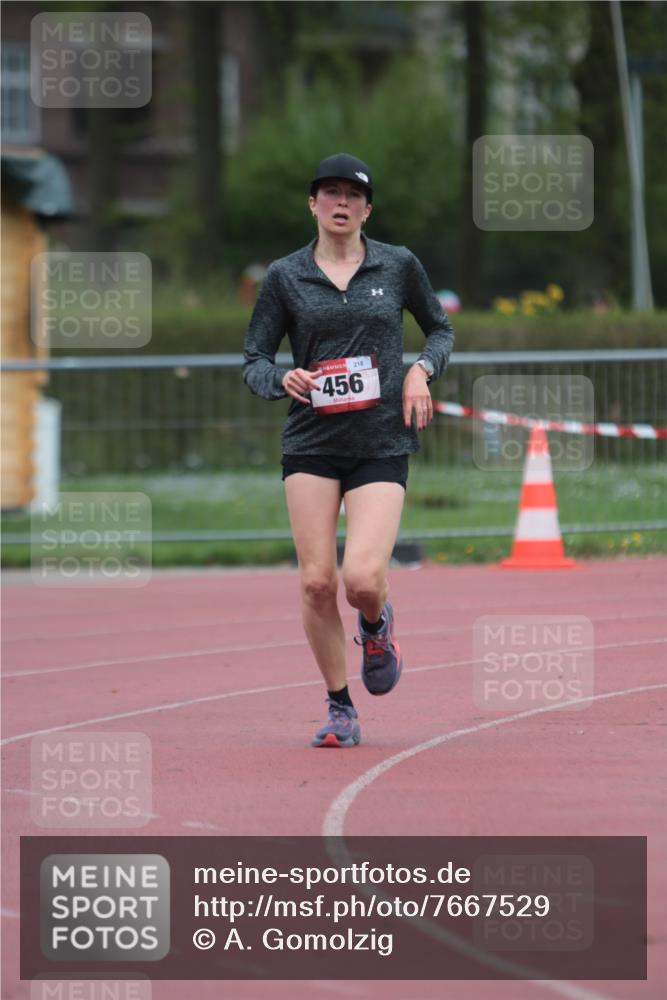 13.04.2025 - Hammer Lauf A. Gomolzig http://msf.ph/oto/7667529 13.04.2025 13:03:26 Ziel 456 meine-sportfotos.de