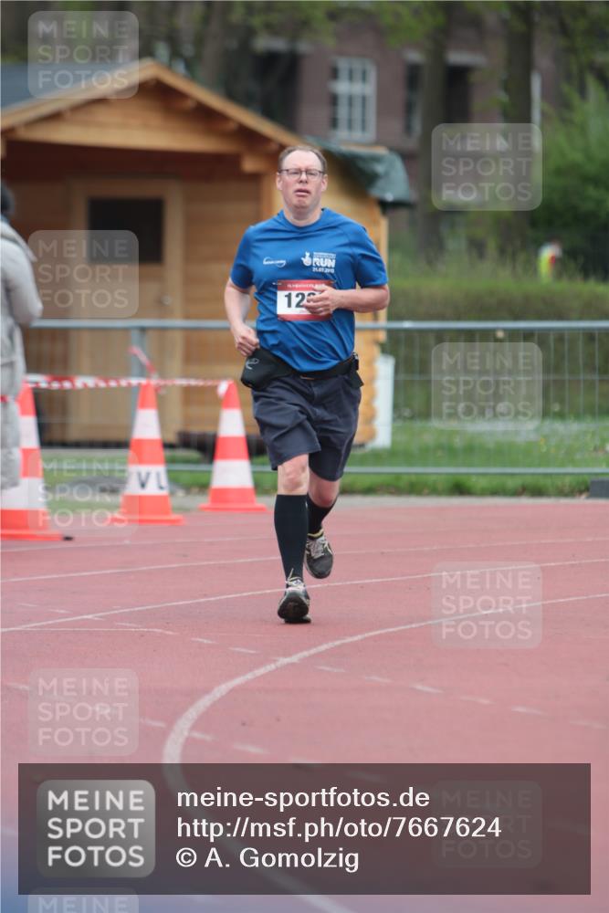 13.04.2025 - Hammer Lauf A. Gomolzig http://msf.ph/oto/7667624 13.04.2025 13:07:49 Ziel 1208 meine-sportfotos.de