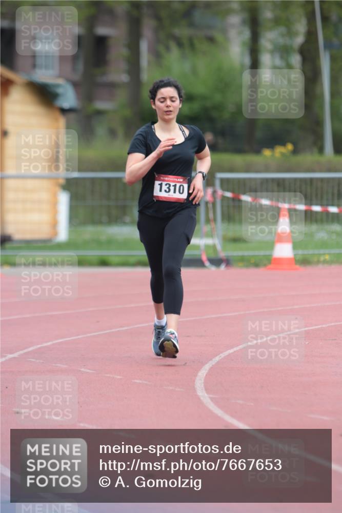13.04.2025 - Hammer Lauf A. Gomolzig http://msf.ph/oto/7667653 13.04.2025 13:09:25 Ziel 1310 meine-sportfotos.de