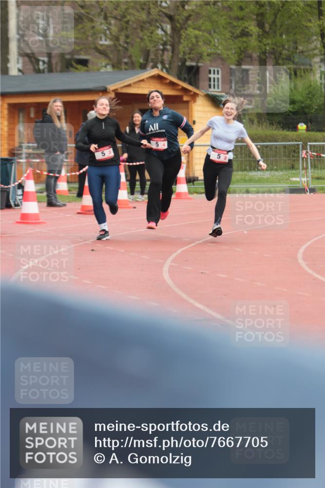 13.04.2025 - Hammer Lauf A. Gomolzig http://msf.ph/oto/7667705 13.04.2025 13:13:10 Ziel 5 meine-sportfotos.de