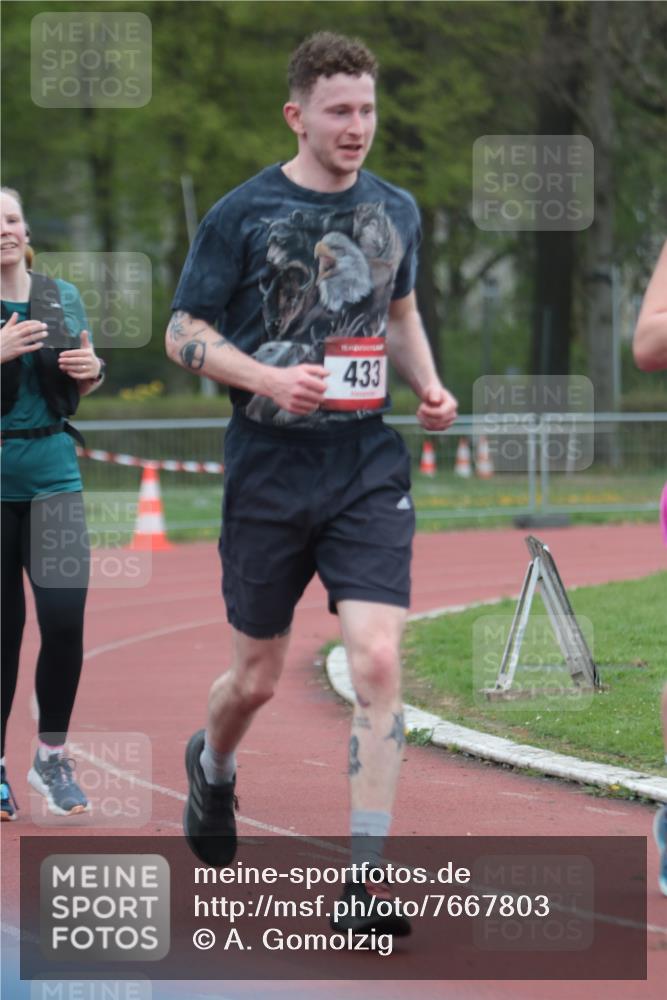 13.04.2025 - Hammer Lauf A. Gomolzig http://msf.ph/oto/7667803 13.04.2025 13:18:26 Ziel 7, 319, 433 meine-sportfotos.de