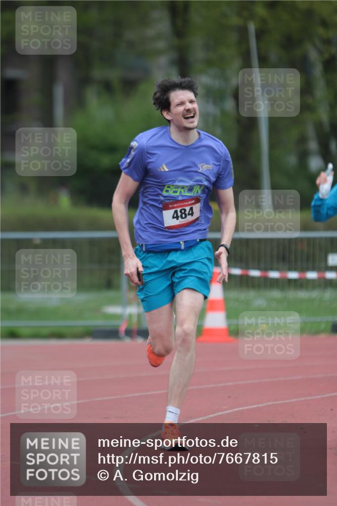13.04.2025 - Hammer Lauf A. Gomolzig http://msf.ph/oto/7667815 13.04.2025 13:19:28 Ziel 484 meine-sportfotos.de