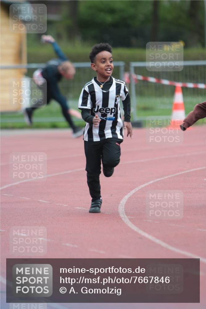 13.04.2025 - Hammer Lauf A. Gomolzig http://msf.ph/oto/7667846 13.04.2025 13:20:45 Ziel  meine-sportfotos.de