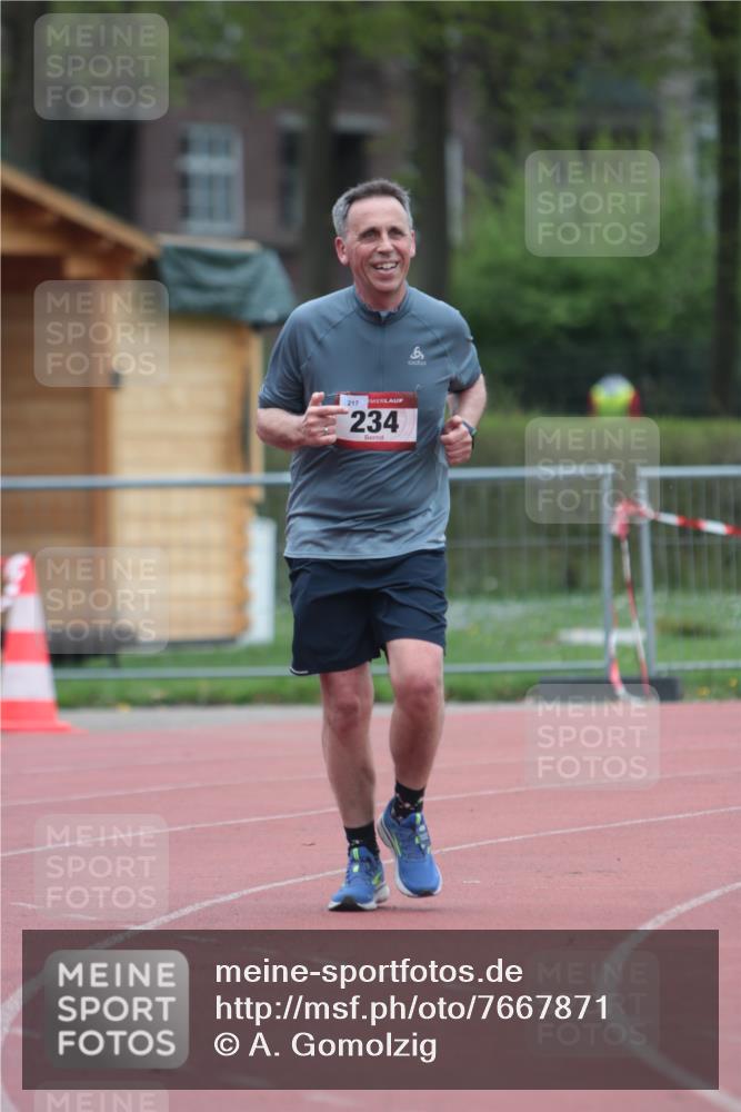 13.04.2025 - Hammer Lauf A. Gomolzig http://msf.ph/oto/7667871 13.04.2025 13:25:23 Ziel 234 meine-sportfotos.de