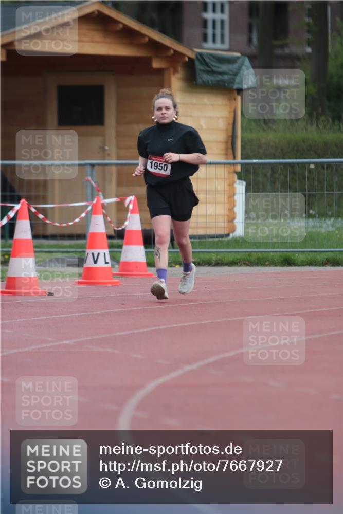 13.04.2025 - Hammer Lauf A. Gomolzig http://msf.ph/oto/7667927 13.04.2025 13:31:02 Ziel 1950 meine-sportfotos.de