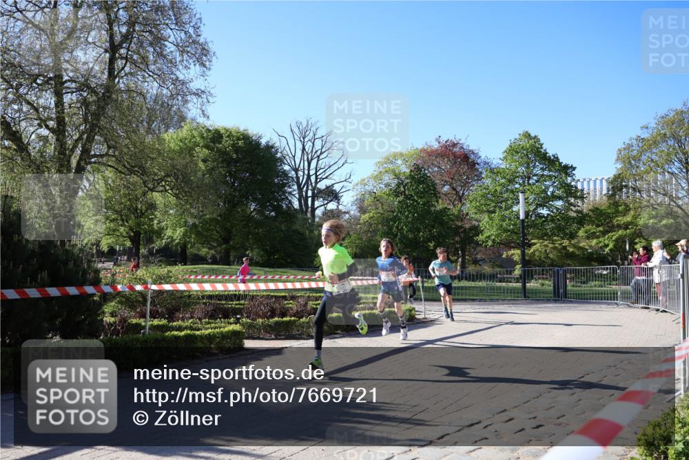 25.04.2025 - Das Zehntel Zöllner http://msf.ph/oto/7669721 26.04.2025 07:39:28 Laufen  meine-sportfotos.de