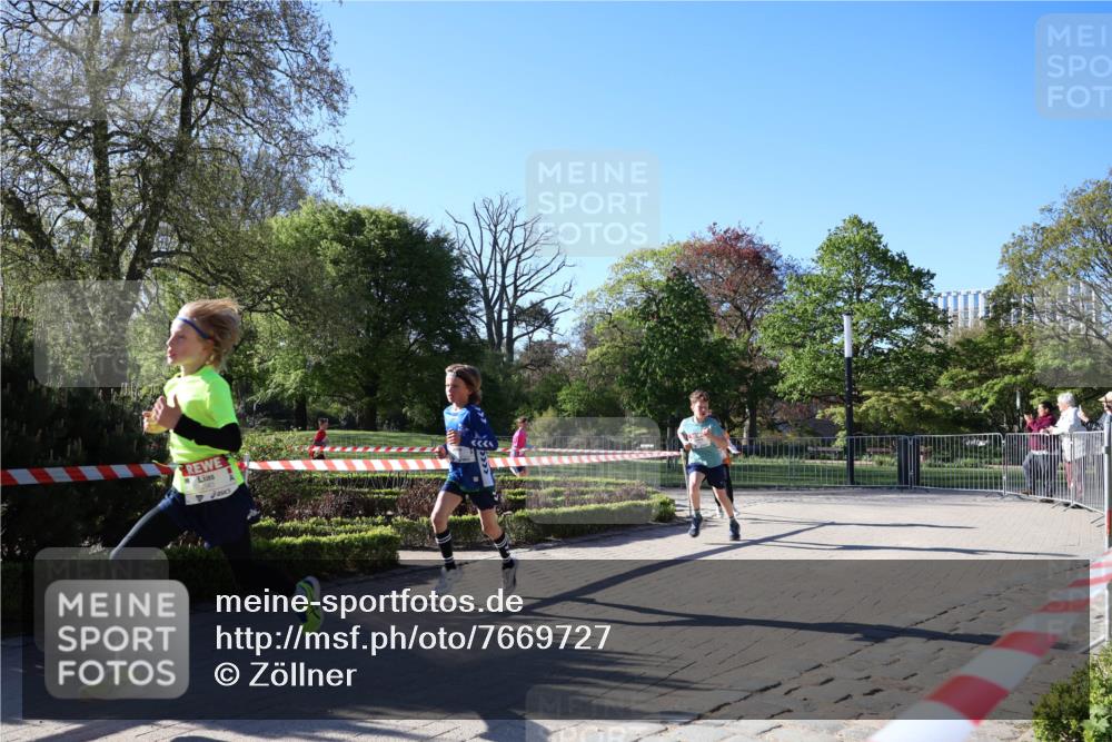 25.04.2025 - Das Zehntel Zöllner http://msf.ph/oto/7669727 26.04.2025 07:39:29 Laufen 2961 meine-sportfotos.de