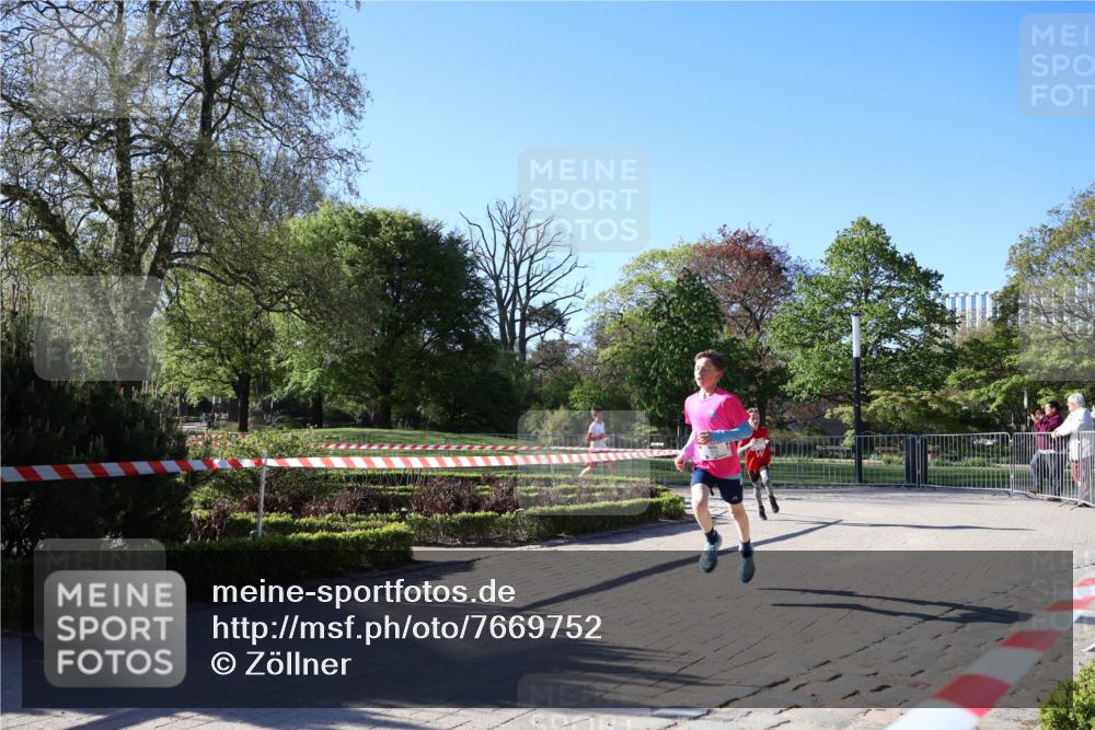 25.04.2025 - Das Zehntel Zöllner http://msf.ph/oto/7669752 26.04.2025 07:39:32 Laufen  meine-sportfotos.de